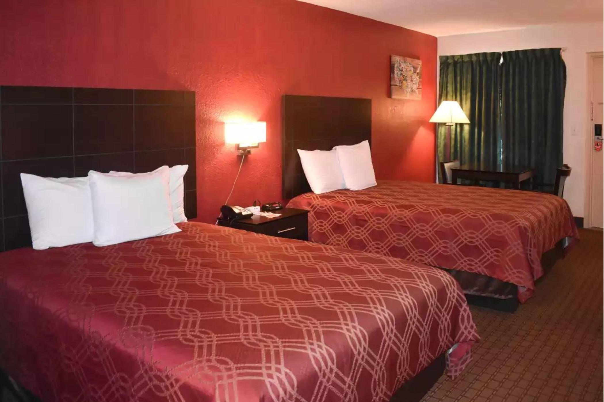 Ramada Limited Clearwater Hotel And Suites Exterior photo