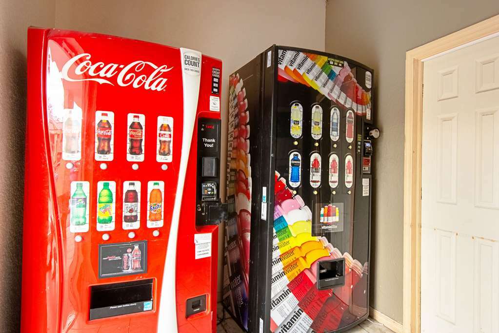 Ramada Limited Clearwater Hotel And Suites Amenities photo